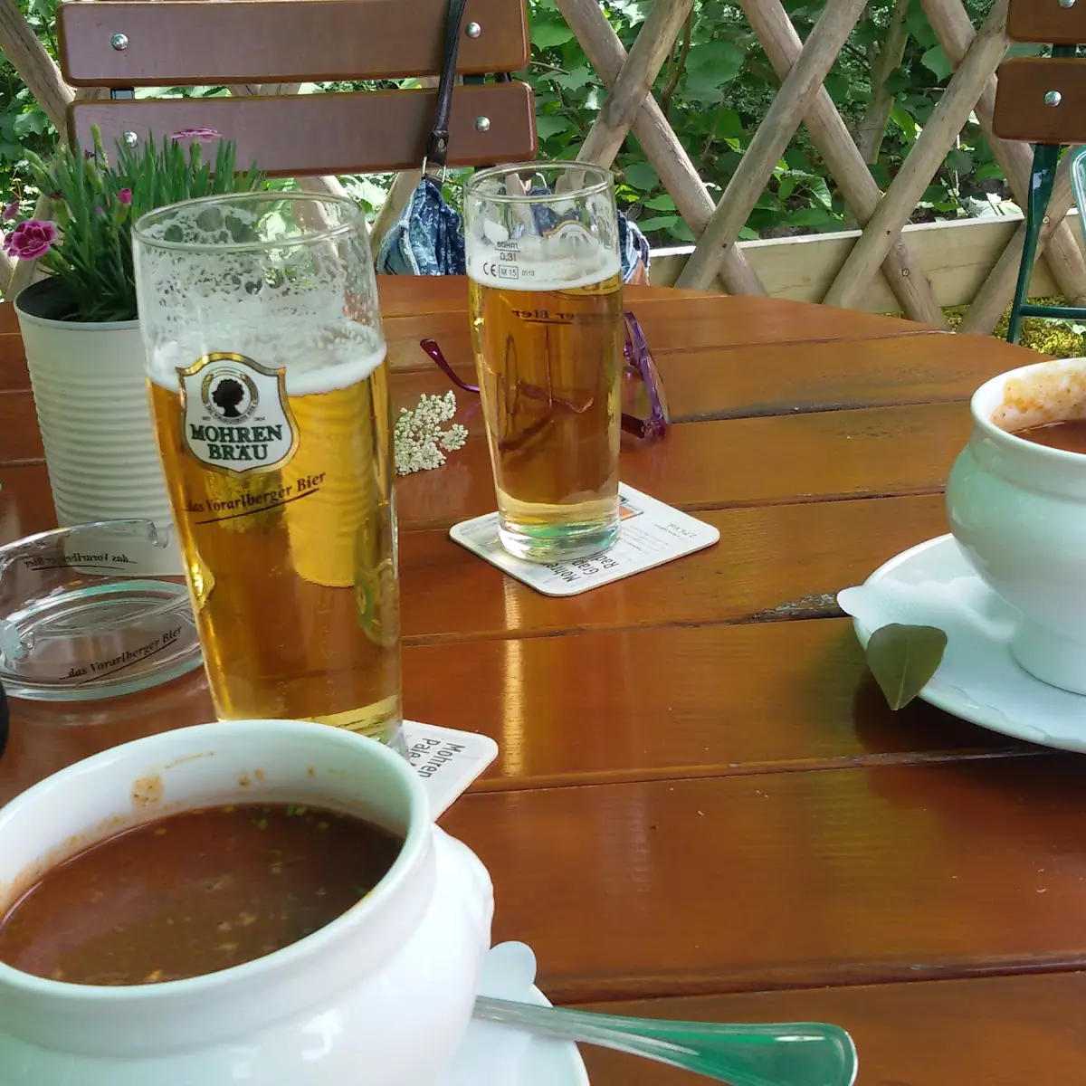 Gulaschsuppe Mit Bierchen