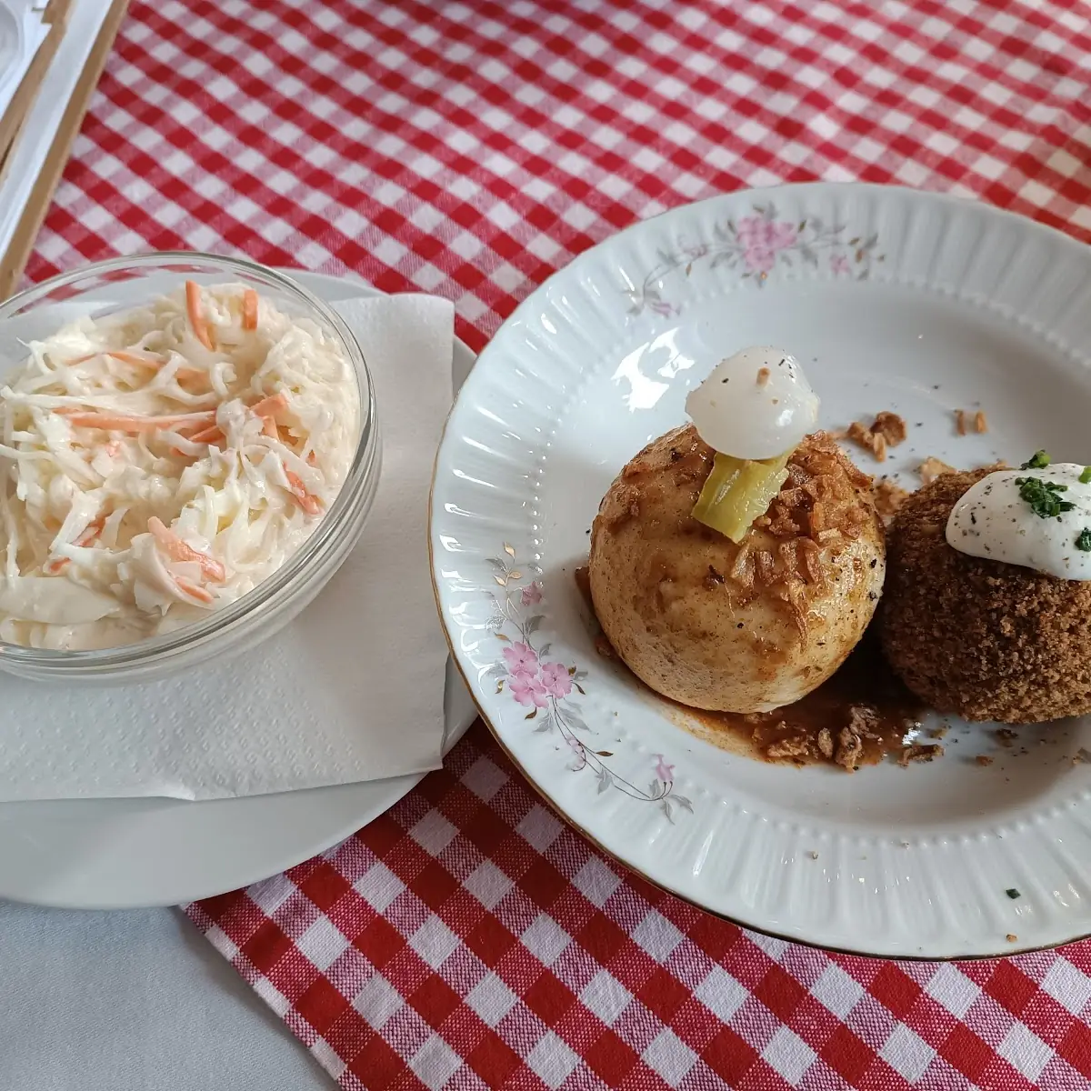 Grammelknödeln Und Spinat Knödel