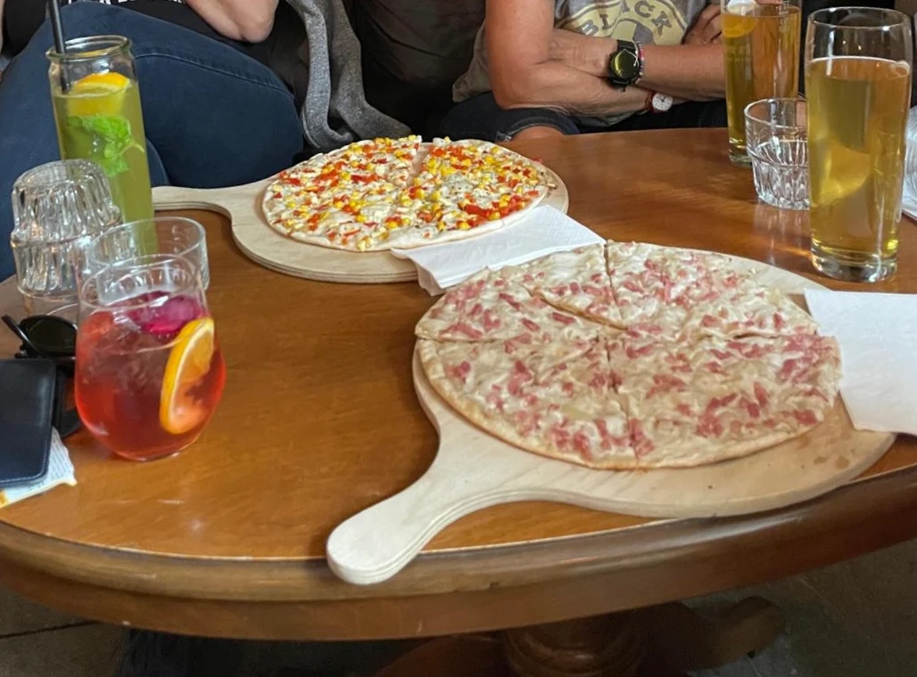 Flammkuchen Vegetarisch Und Mit Speck