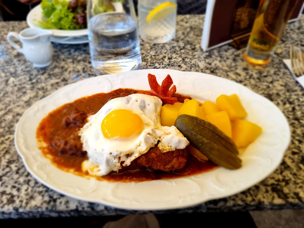 Fiakergulasch