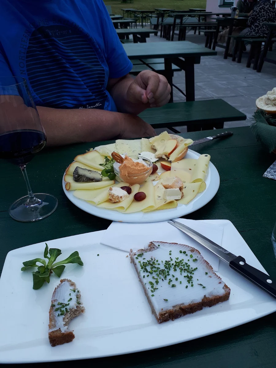 Käseplatte Und Schmalzbrot