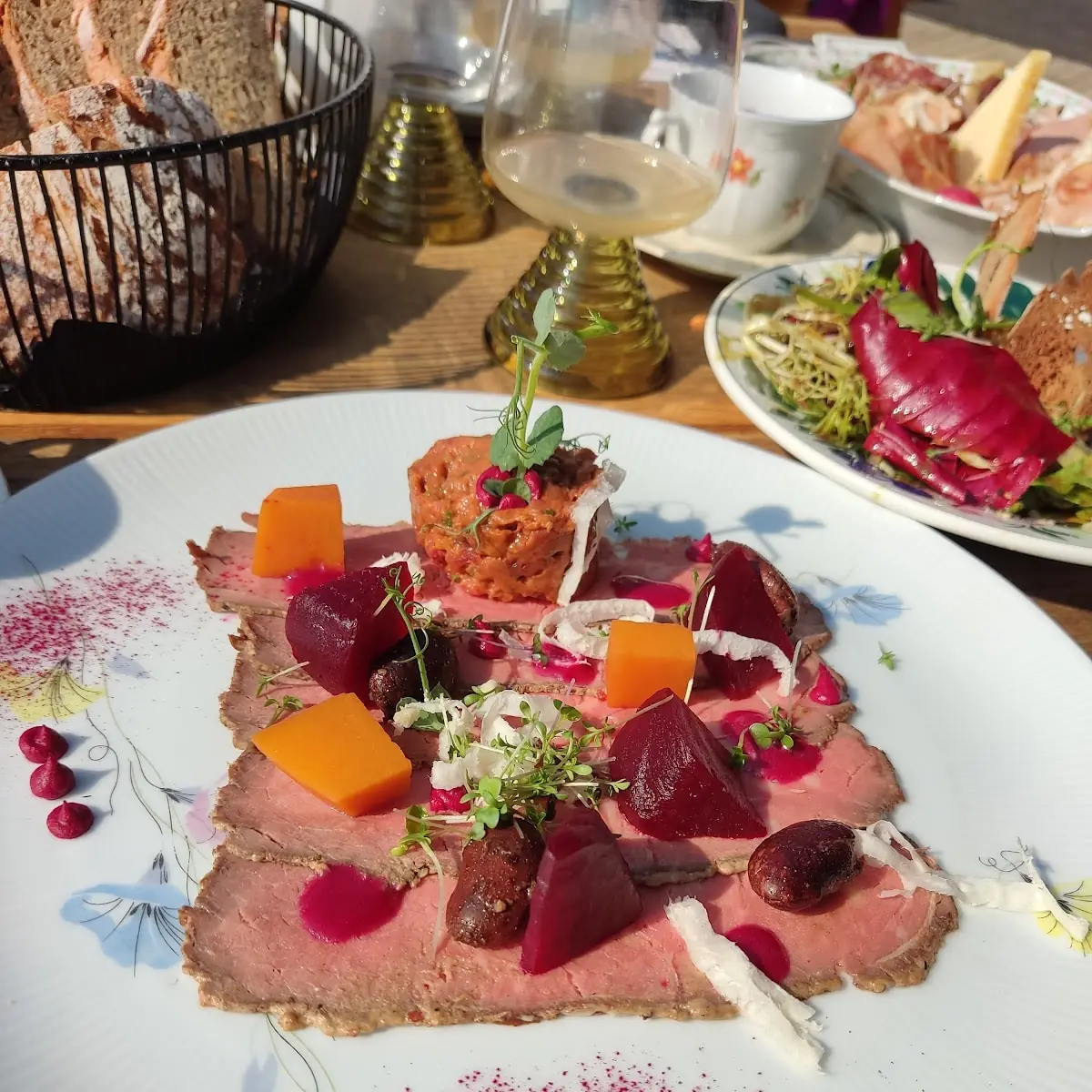 Beeftartare Und Roastbeef