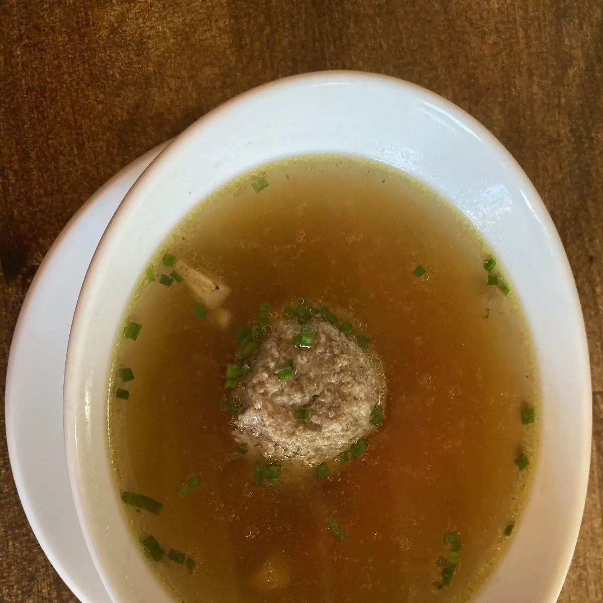 Rindssuppe Mit Leberknödel