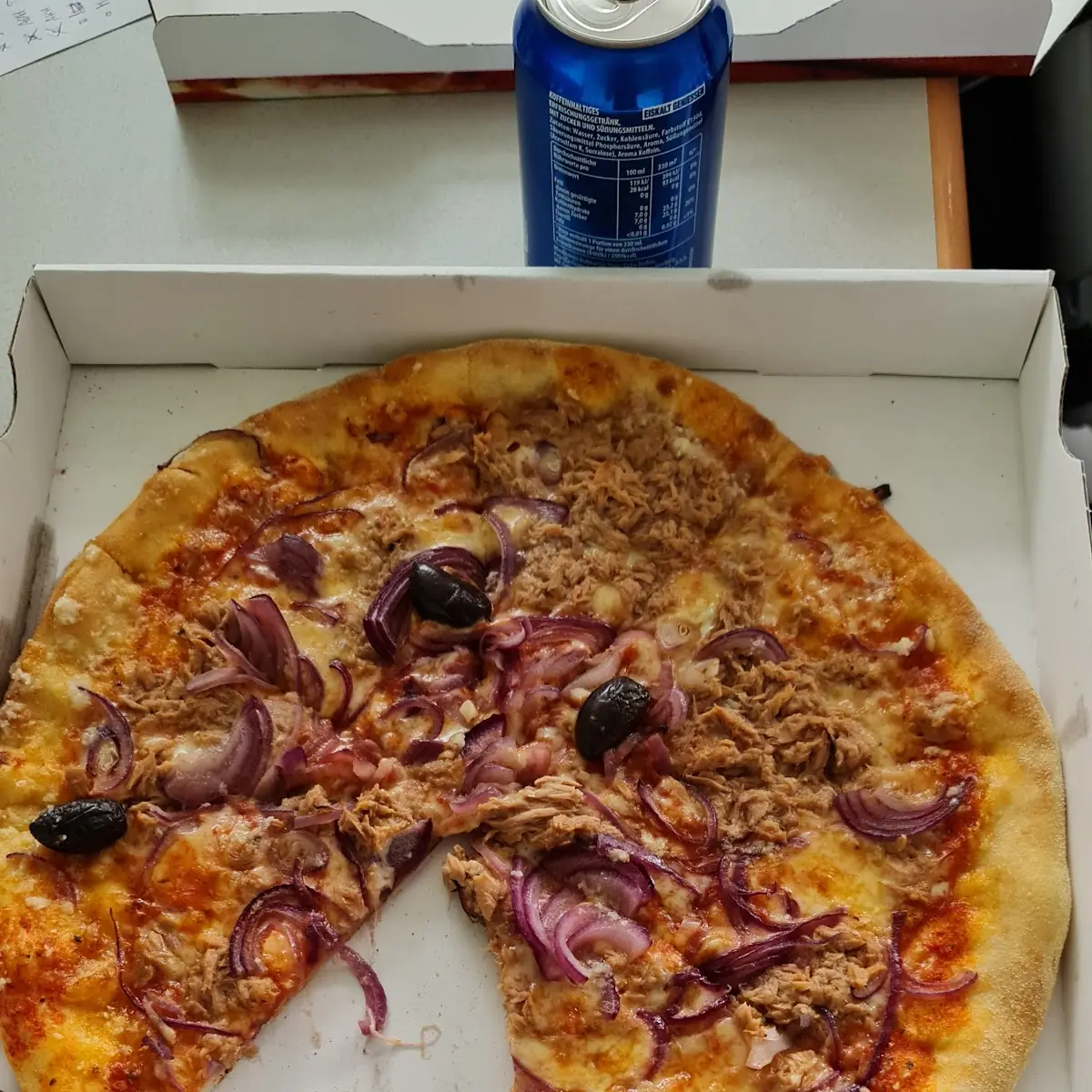 Pizza Al Tonno