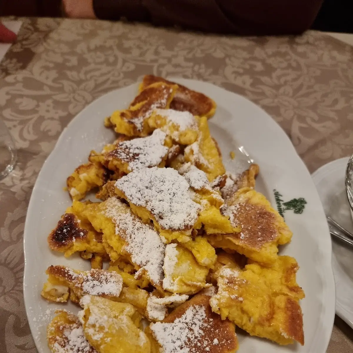 Kaiserschmarrn Und Zwetschgenmarmelade