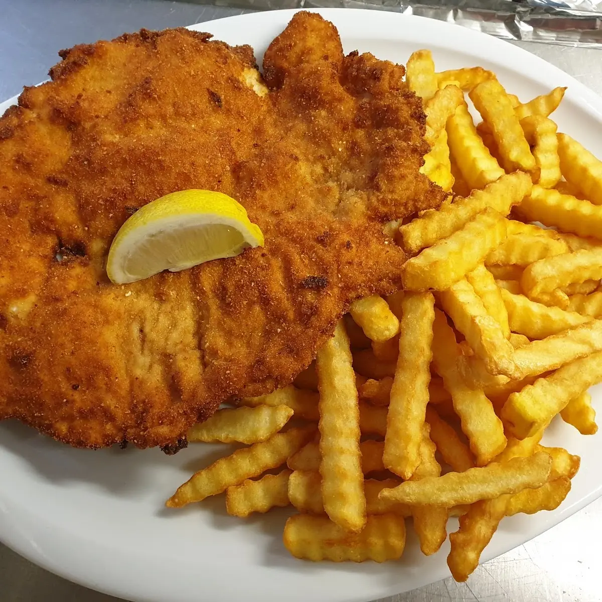 Schnitzel Mit Pommes