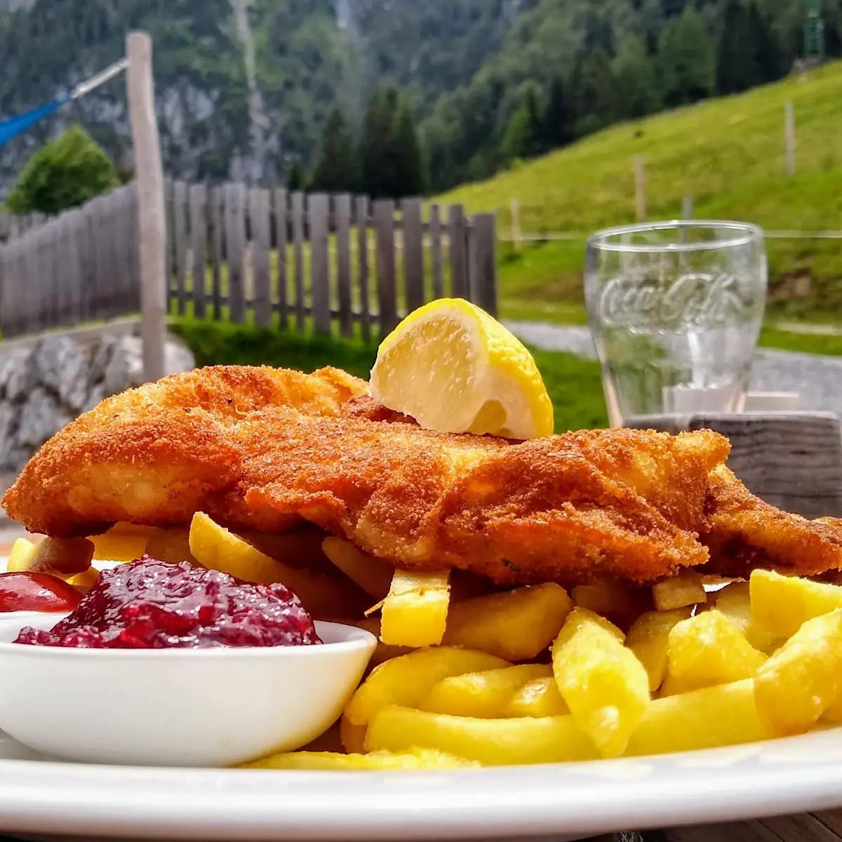Wiener Schnitzel Mit Pommes
