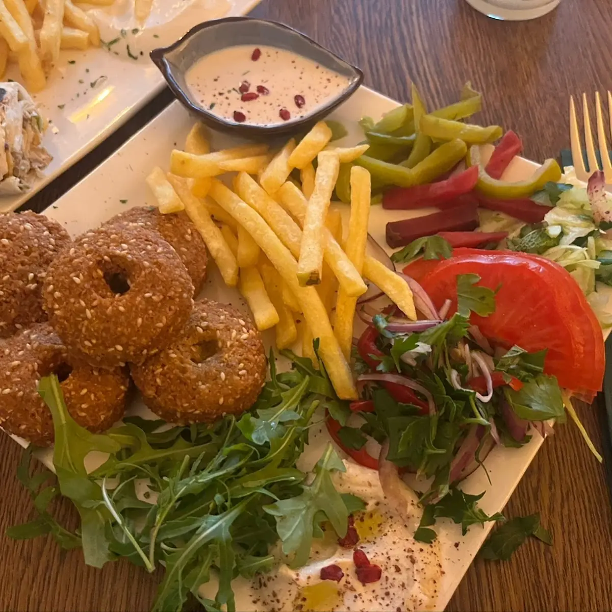 Falafel Teller