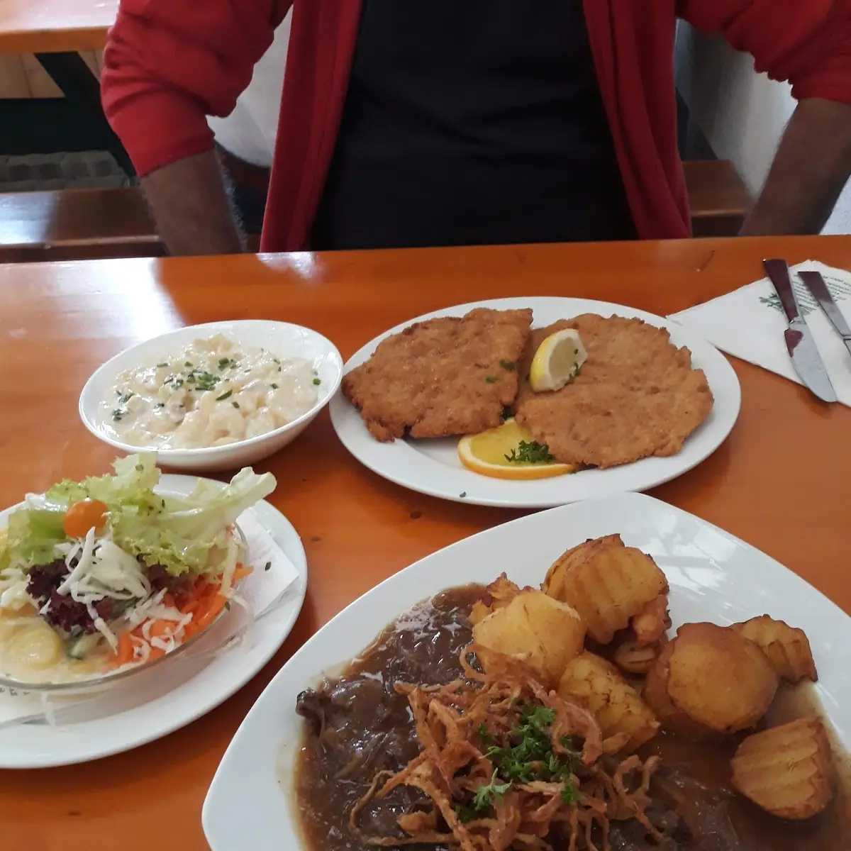 Putenschnitzel Und Zwiebelrostbraten