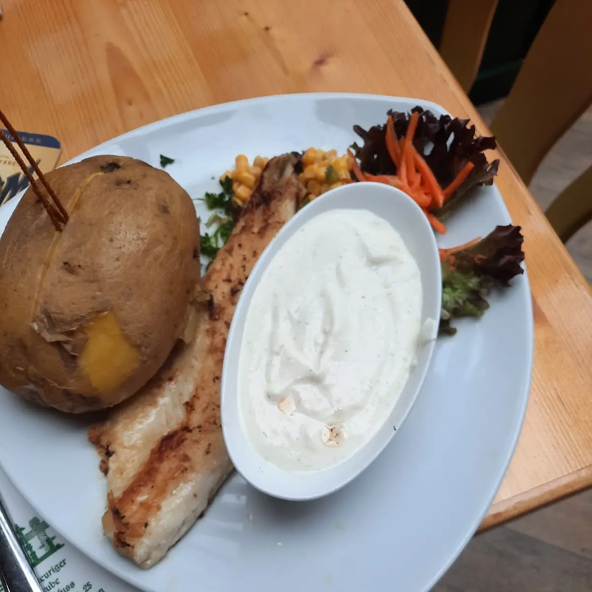 Zander Mit Gemüse Und Ofenkartoffelz