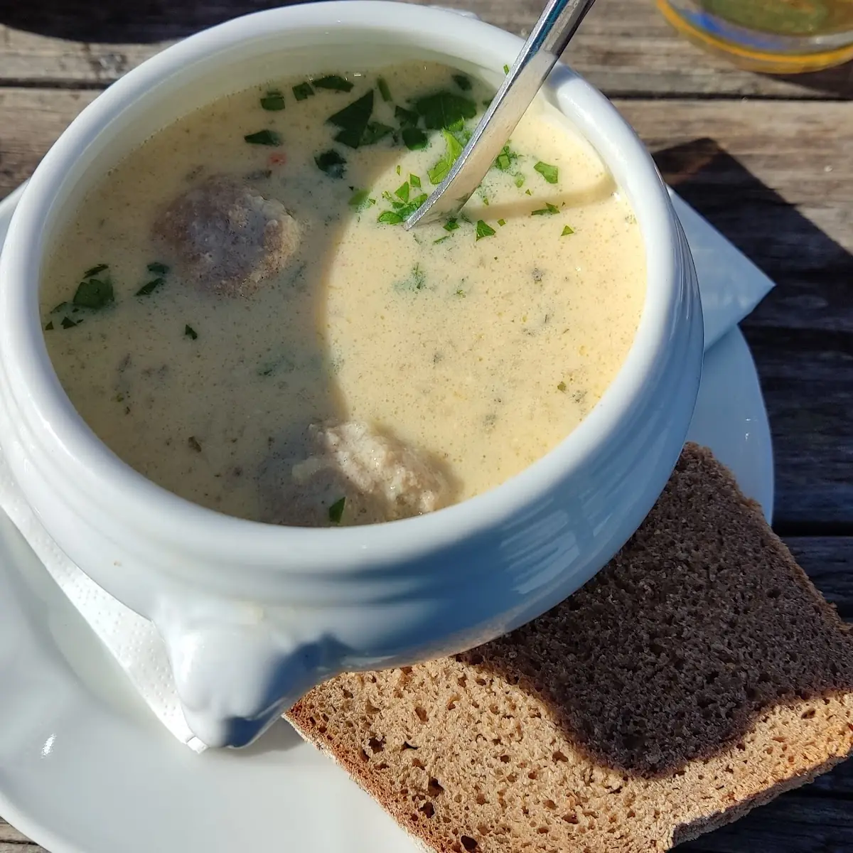 Fleischknödelsuppe