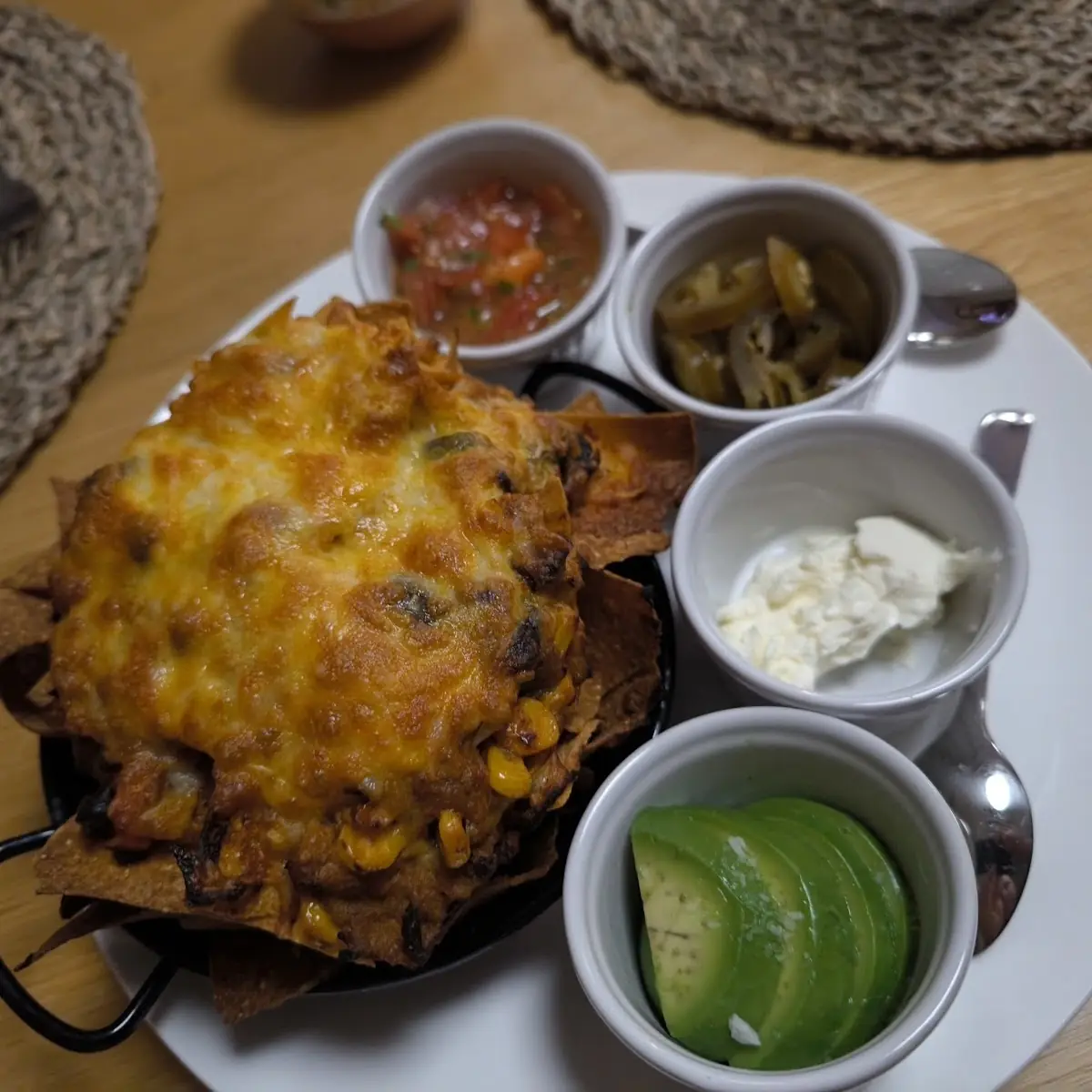 Nachos with Pulled Chicken and Dips