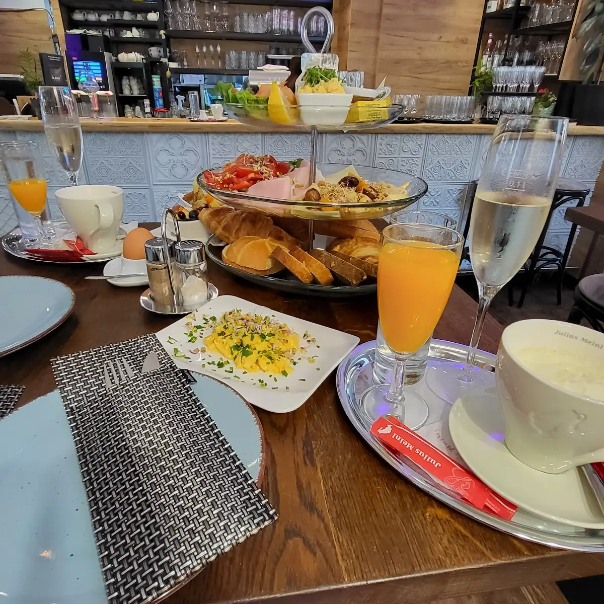 Frühstücks Etagere