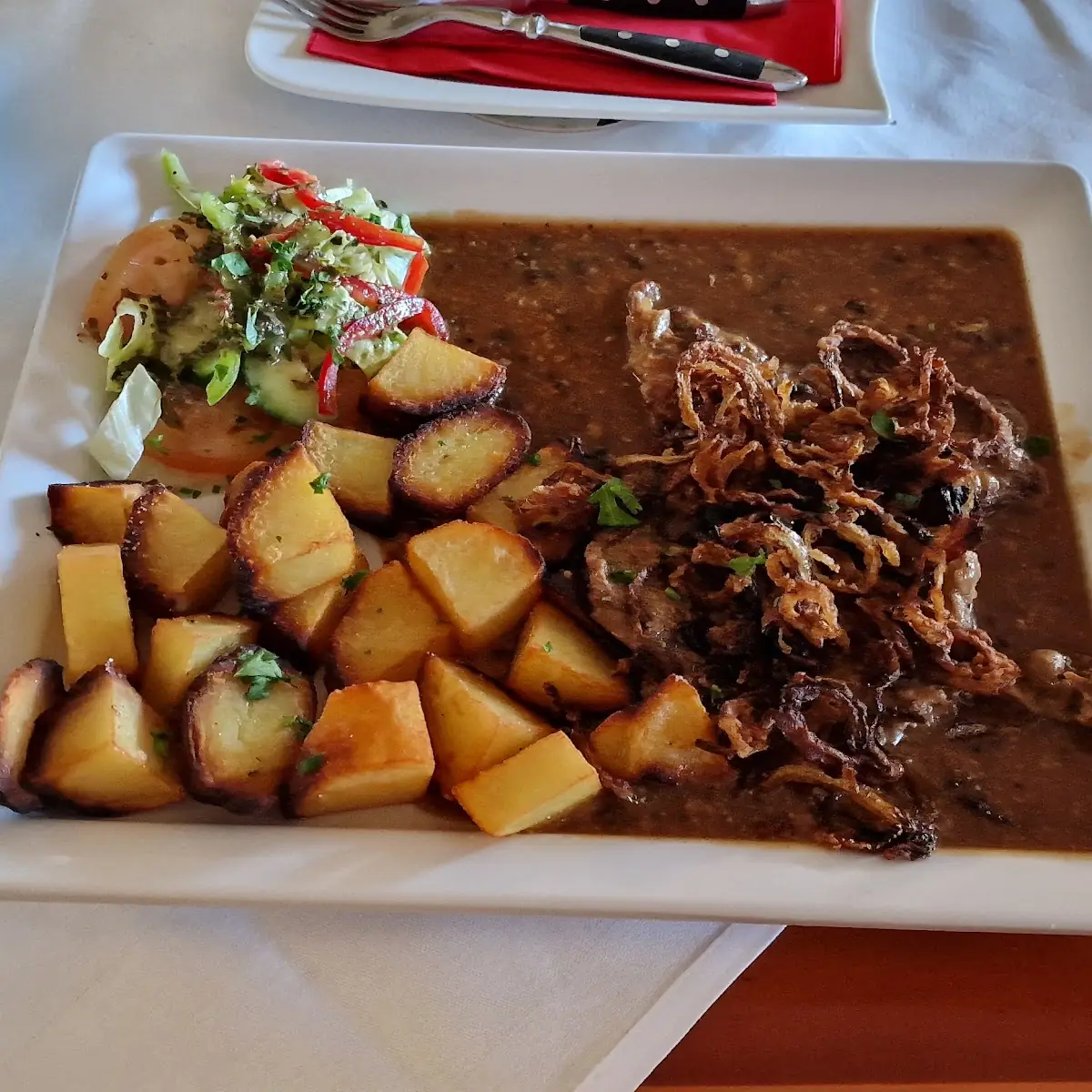 Rost Braten Mit Bratkartoffeln