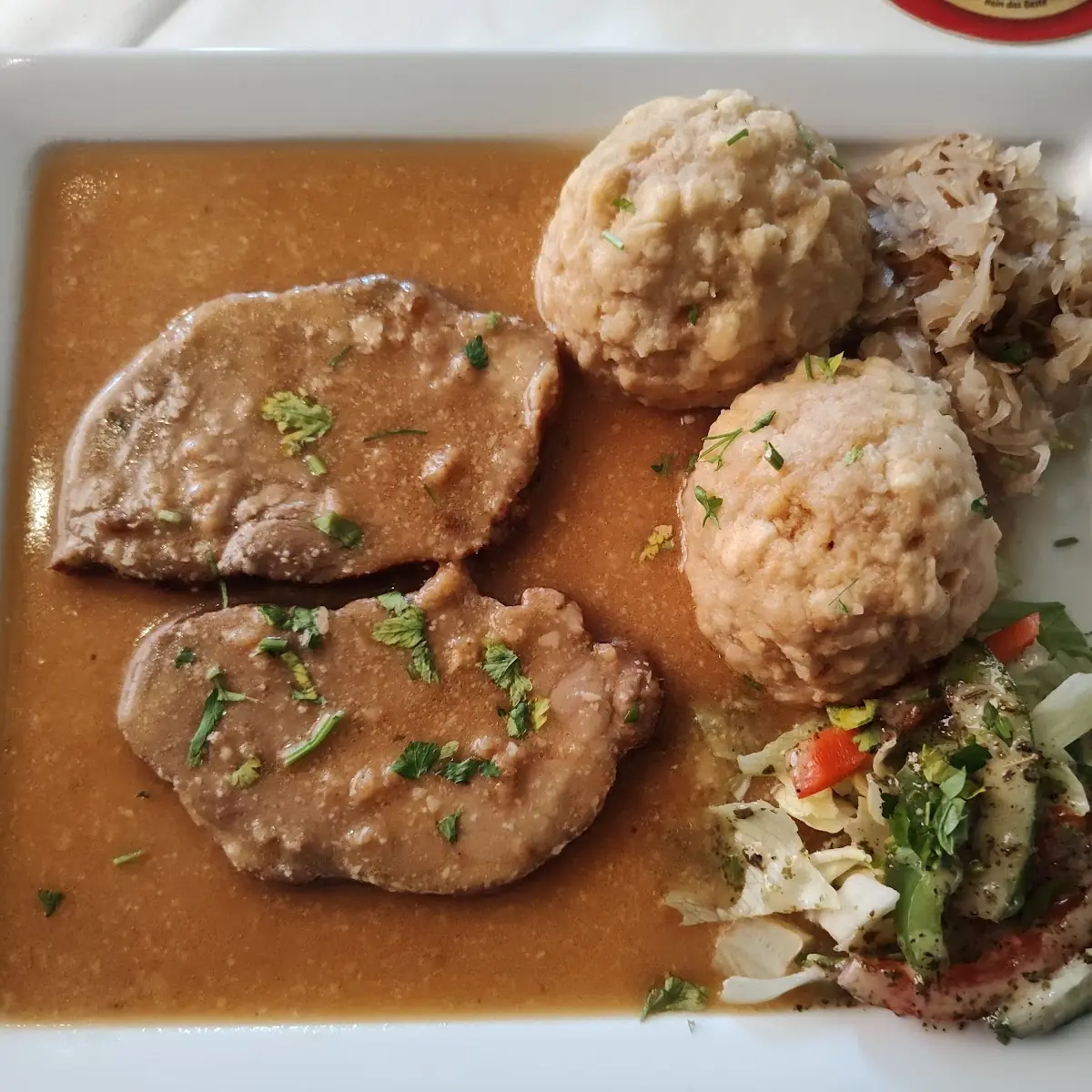 Schweinebraten Mit Semmelknödel