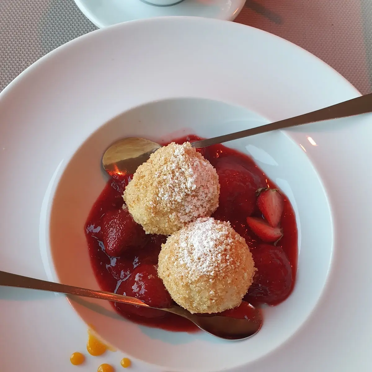 Topfenknödel