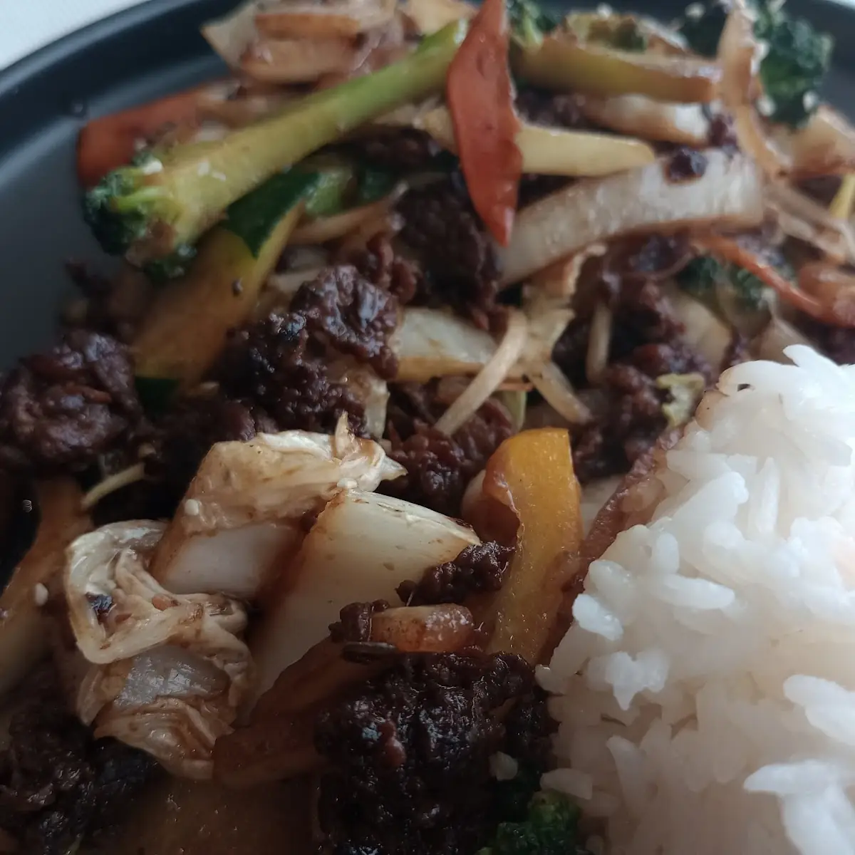 Bulgogi Beef with Rice and Vegetable