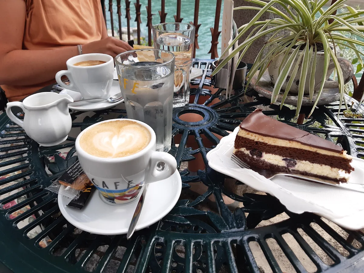 Cappuccino Mit Schokoheidelbeertorte