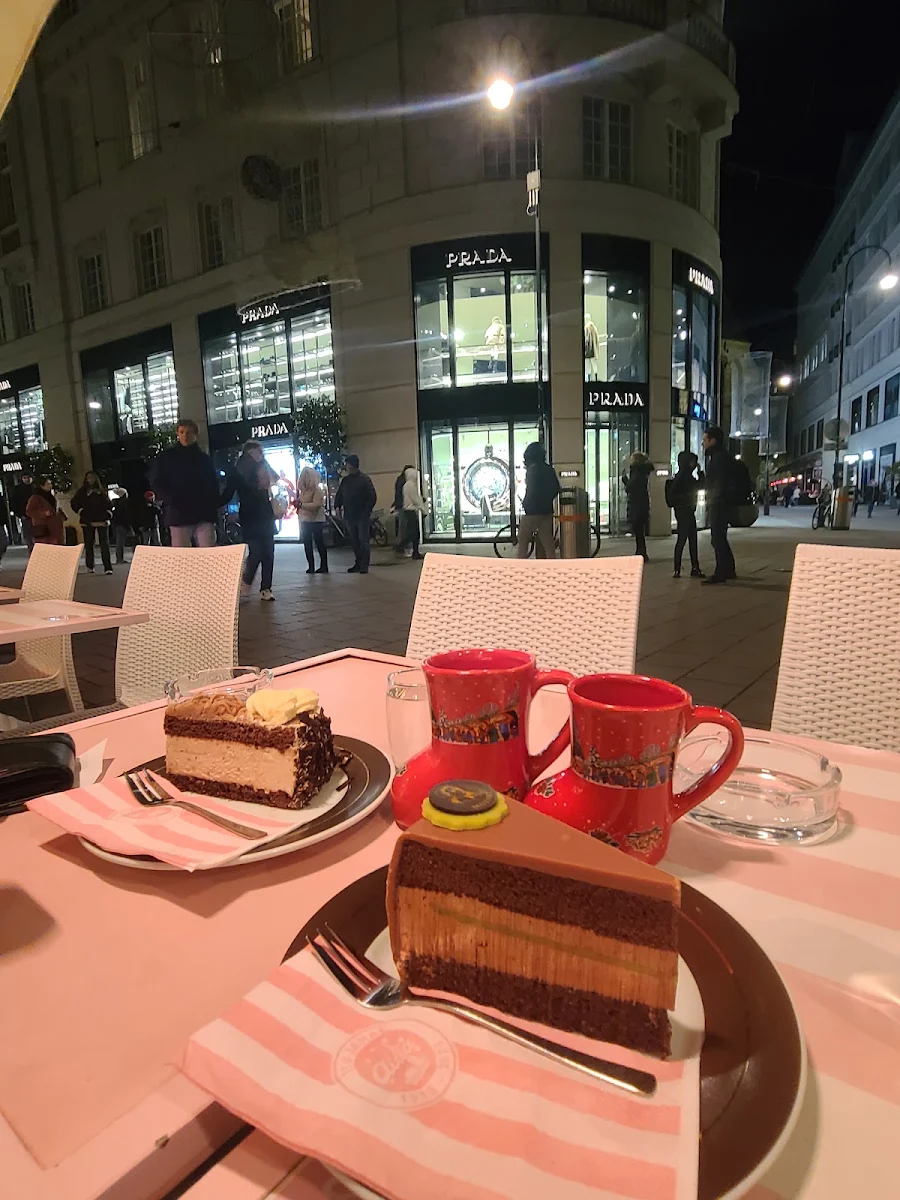 Dessert Mit Kaffee