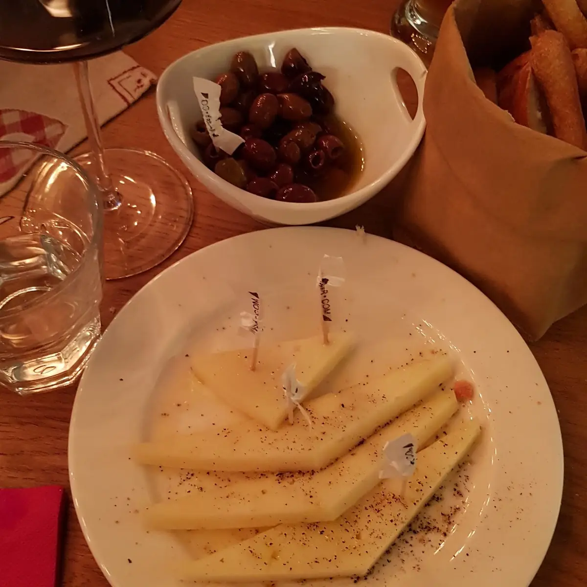 Käse & Oliven