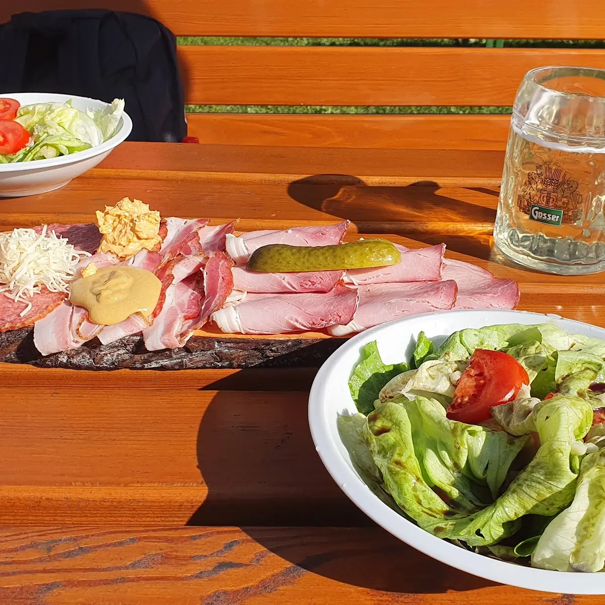 Brettljause Mit Salat