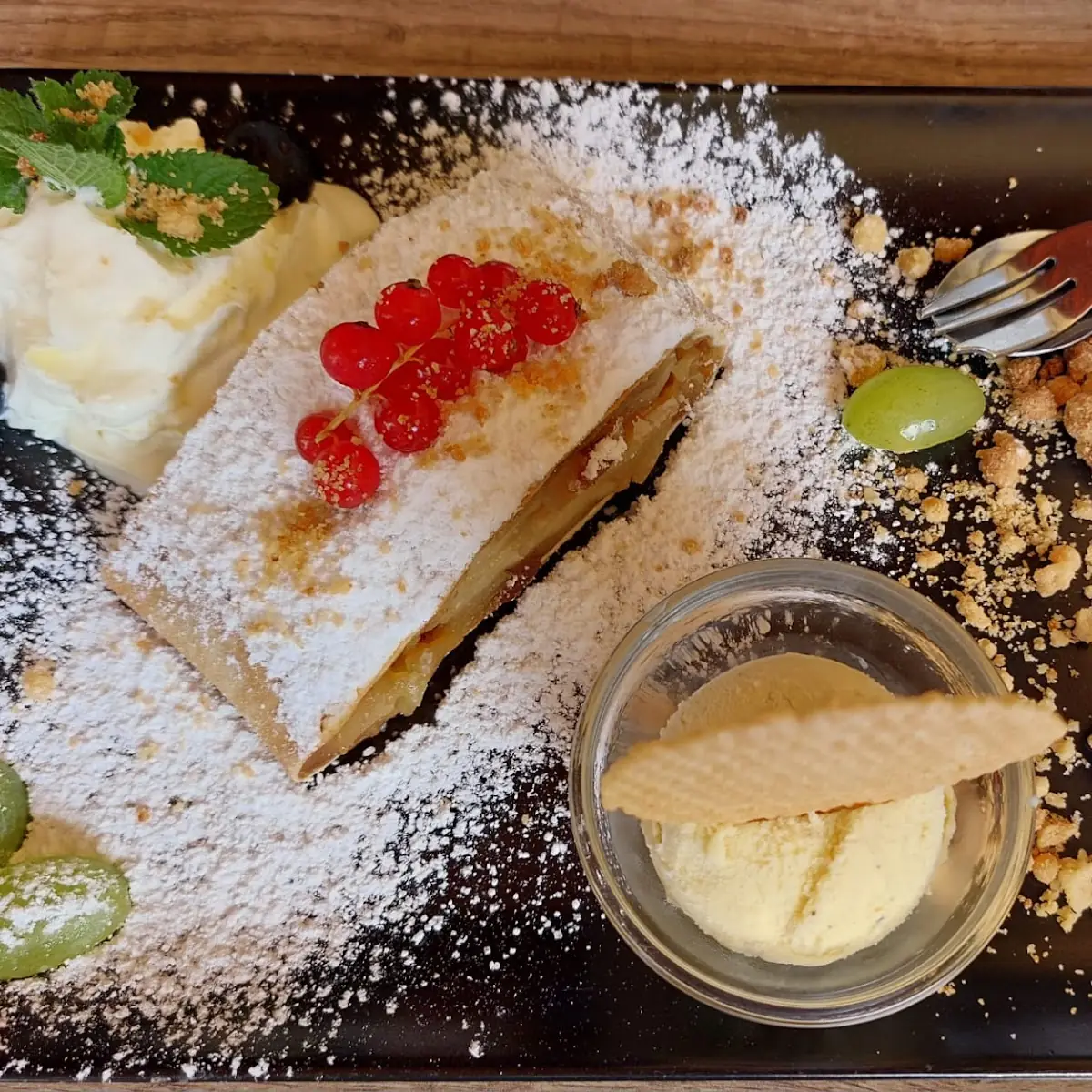 Apfelstrudel