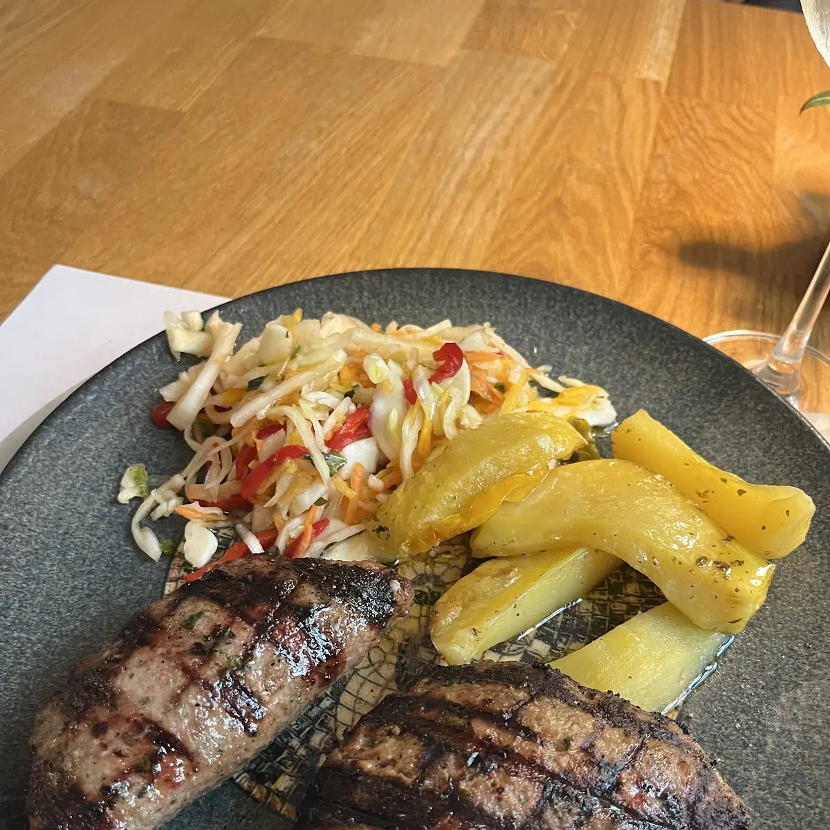 Bifteki Gefühlt Mit Feta