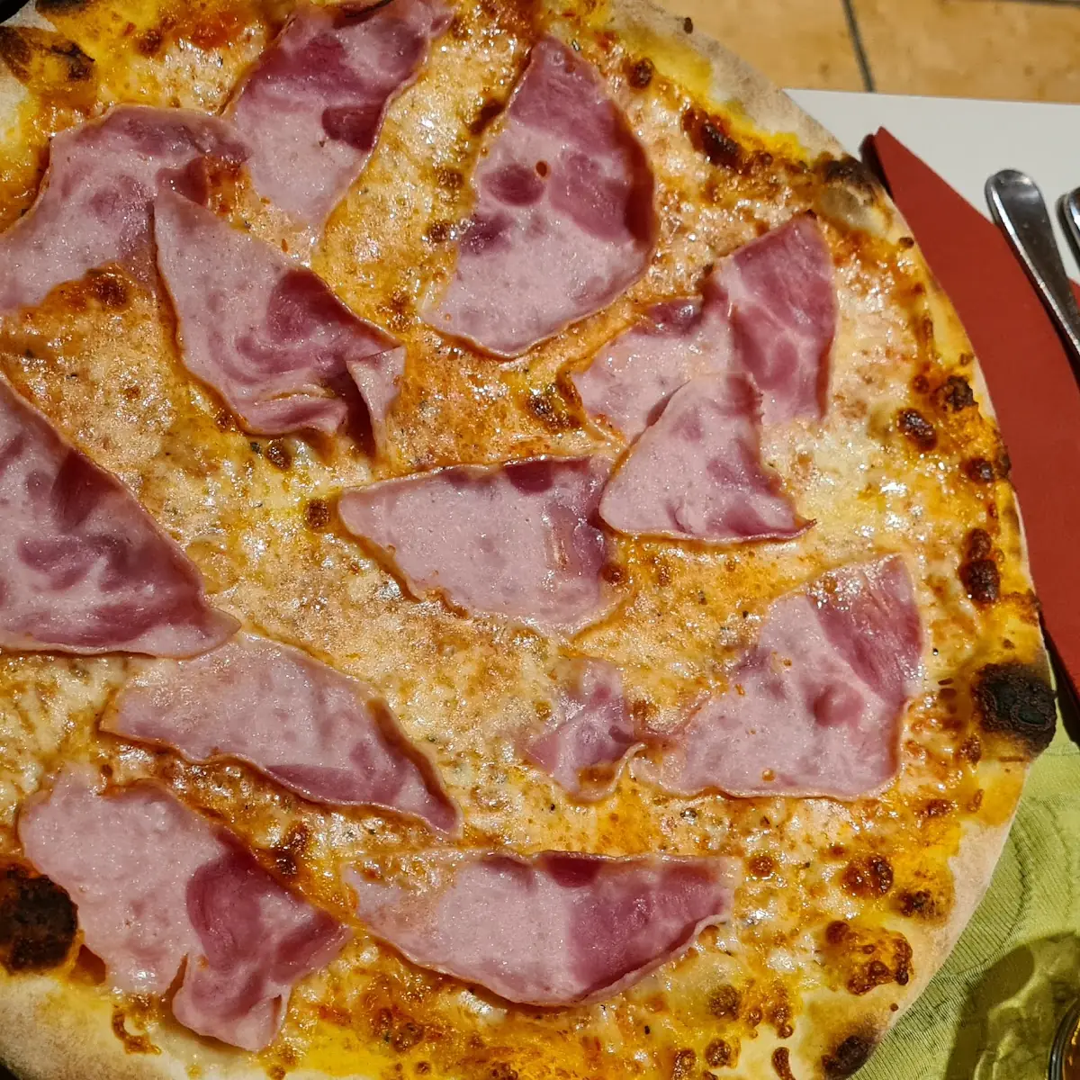 Pizza Schinken