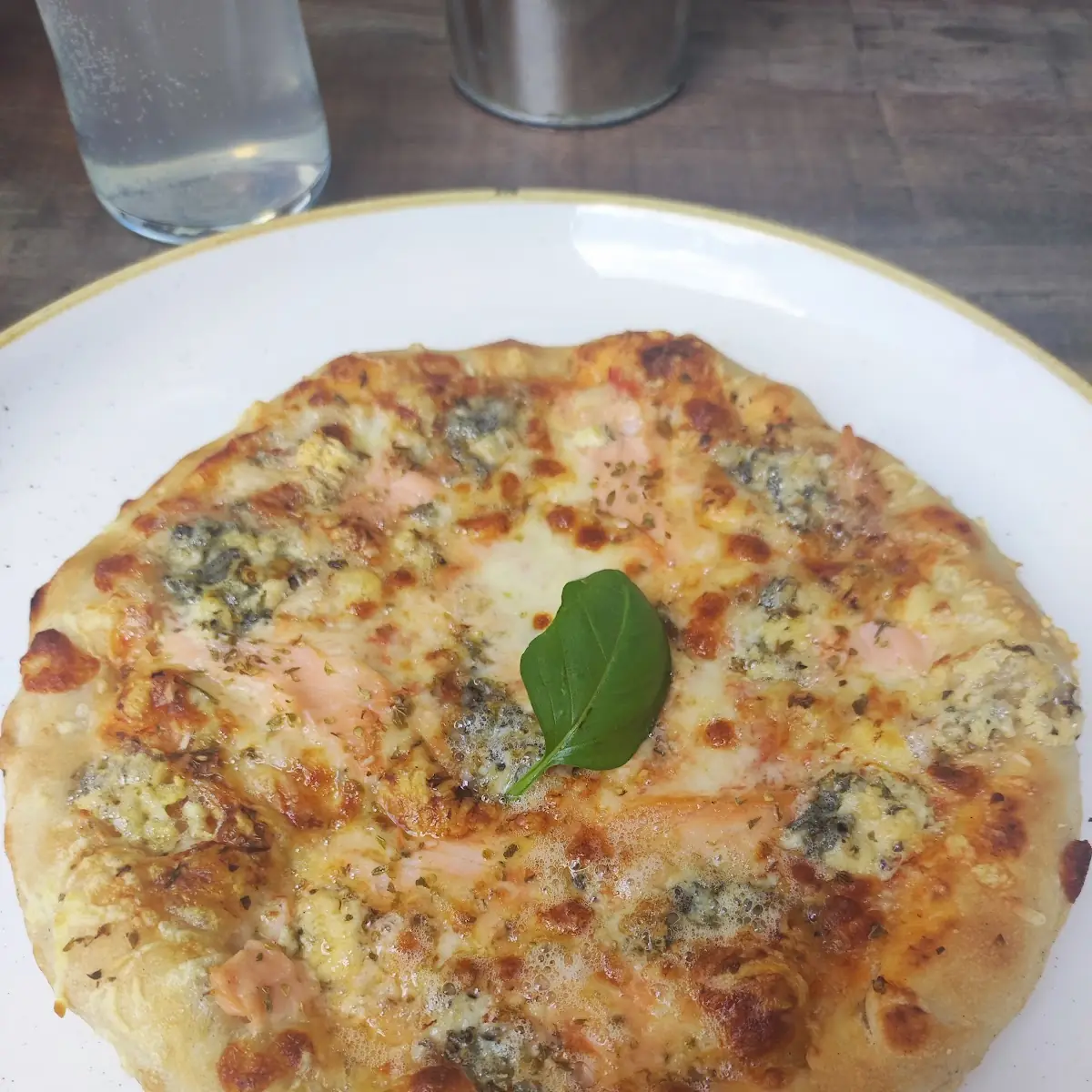 Pizza Almafi Klein