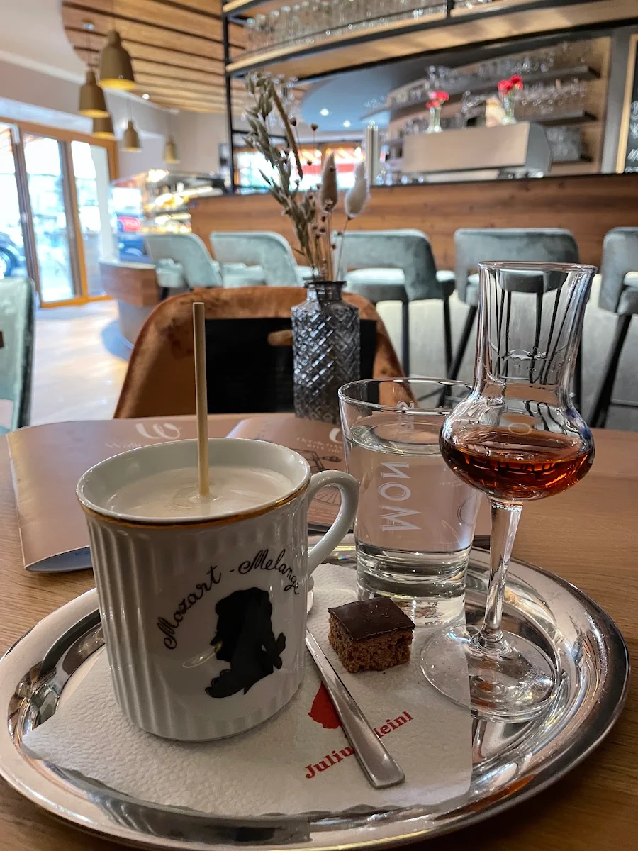 Hot Chocolate with Oat Milk and Rum