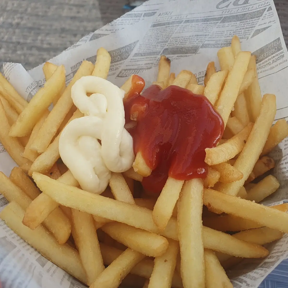 Pommes Mayo Ketchup
