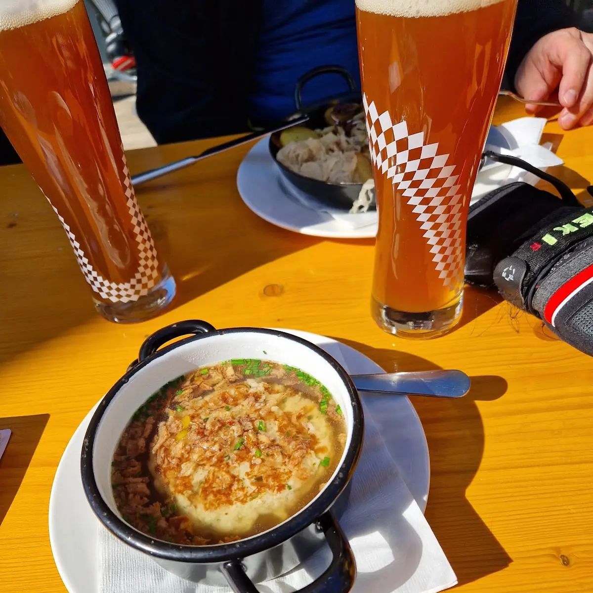 Käasepressknödelsuppe