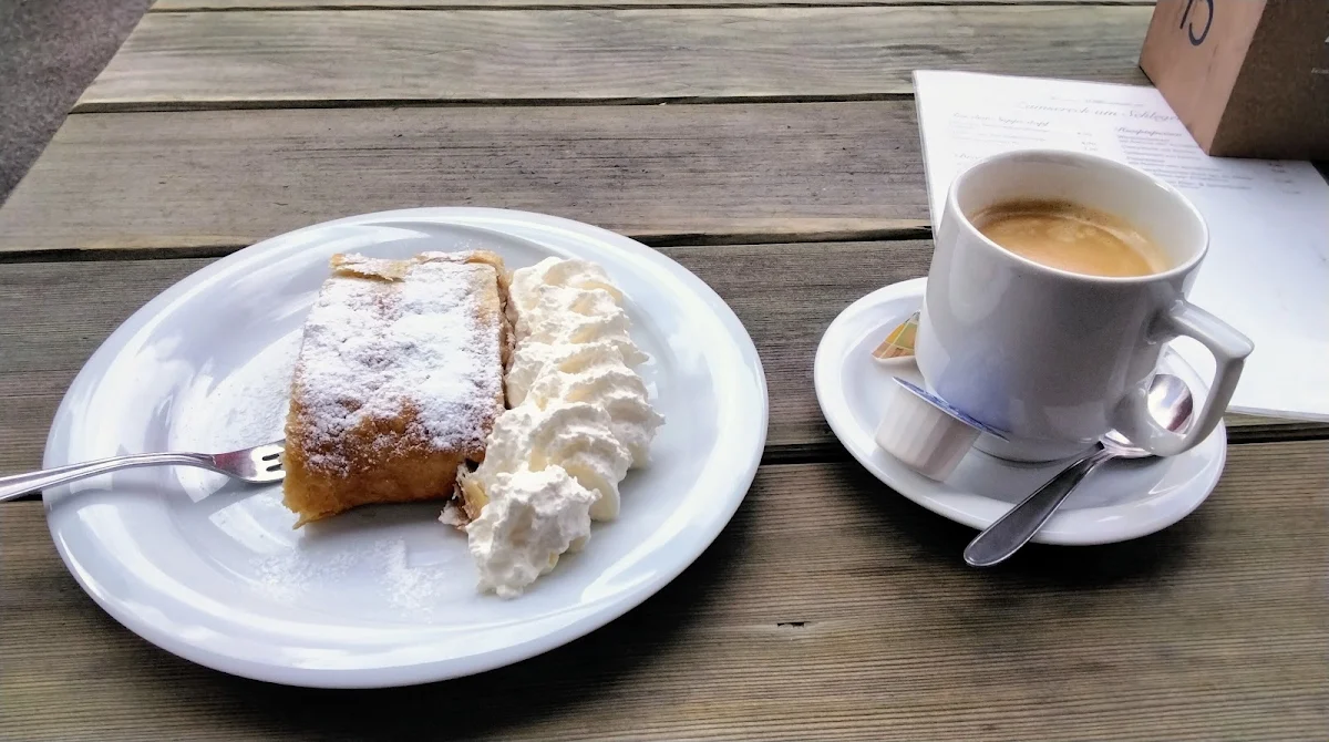 Warmer Apfelstrudel