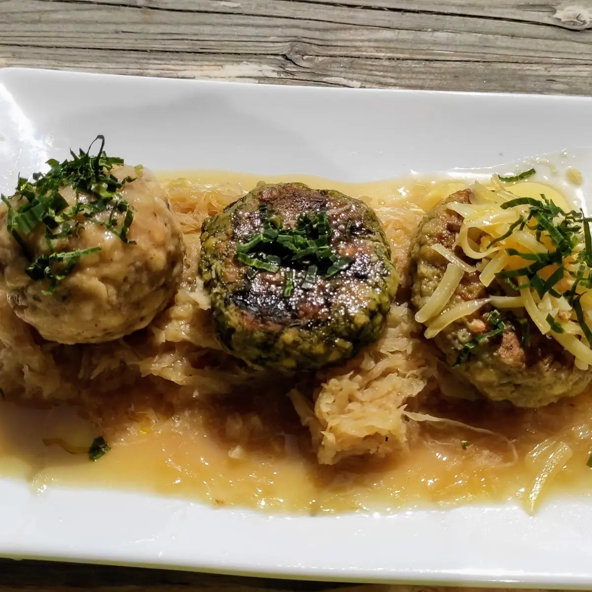 Knödel Trio Mit Sauerkraut