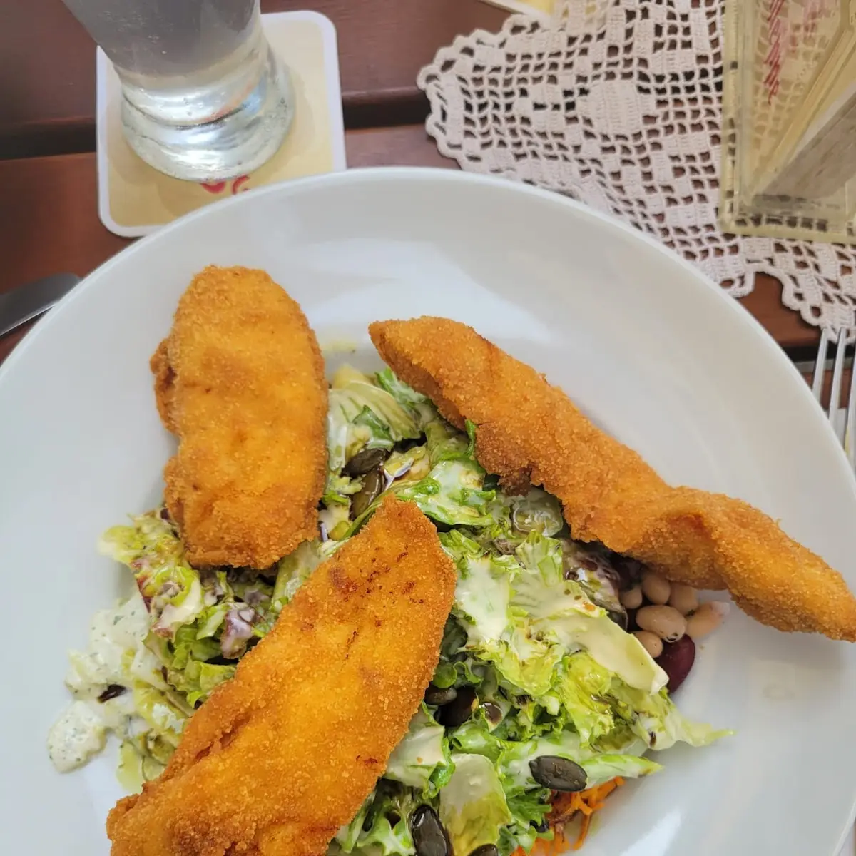 Backhendelsalat