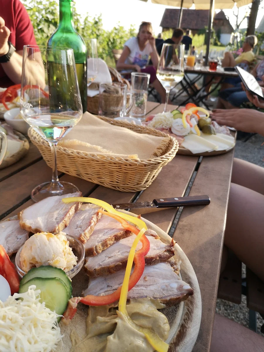 Schweinebrüstlteller