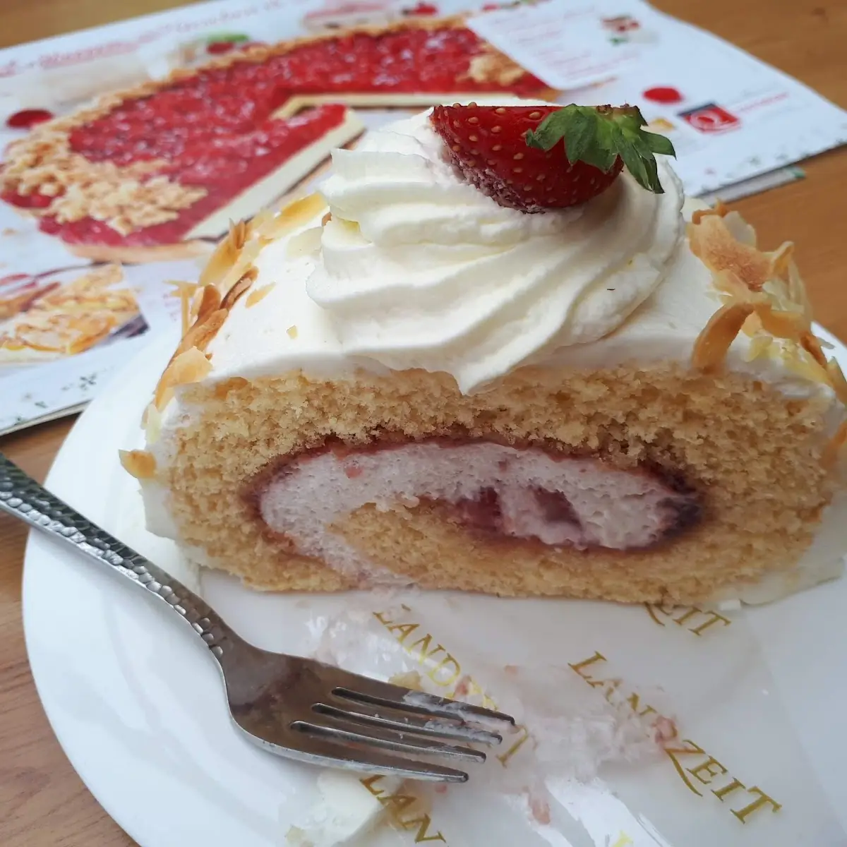 Erdbeerroulade