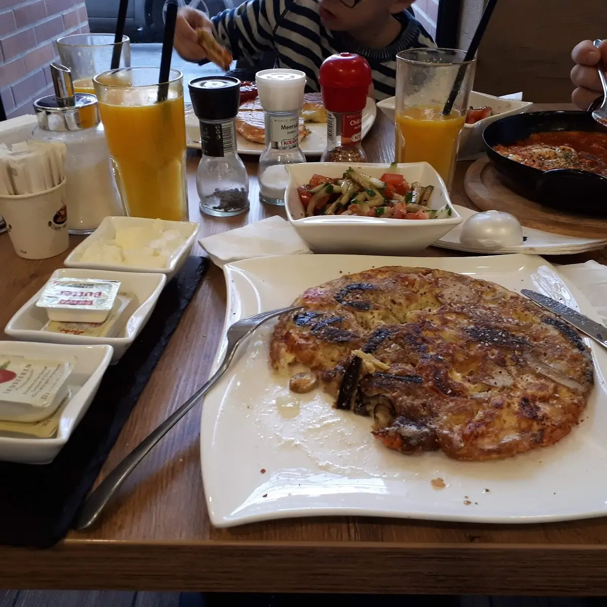 Israelische Frühstück