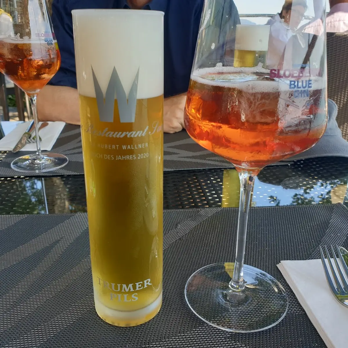 Kleines Bier Und Aperitif Mit Aperol Spritz