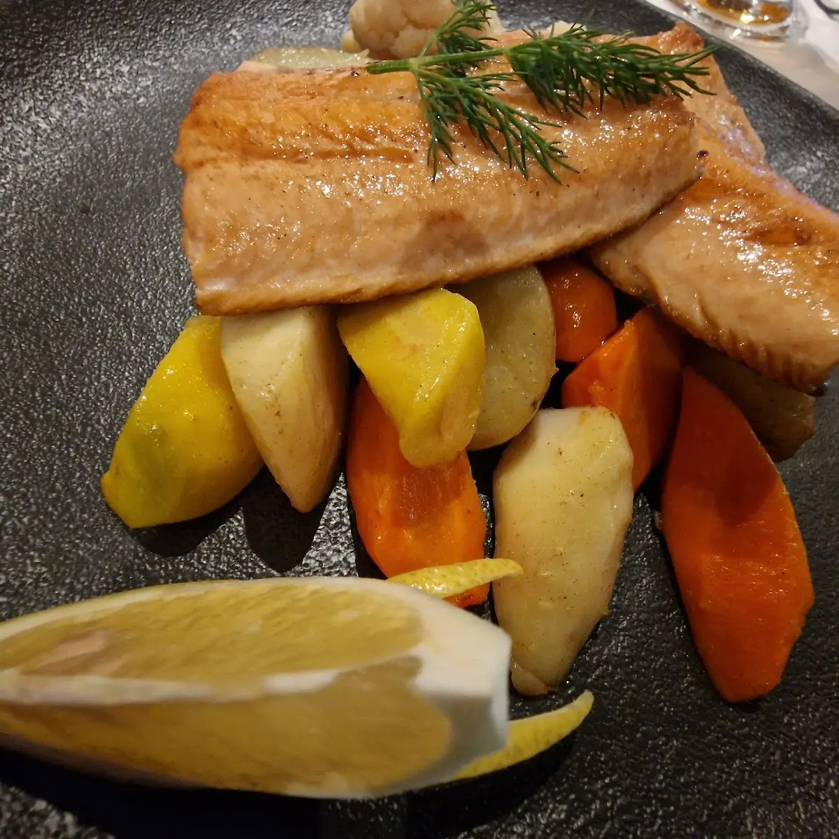 Saibling Mit Gemüse