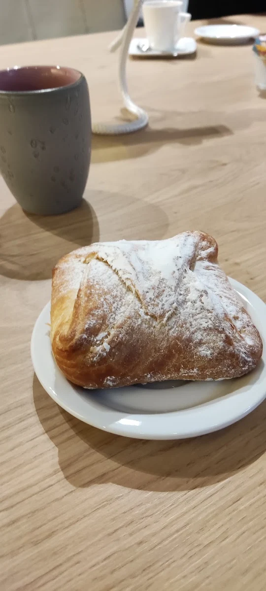 Topfengolatsche