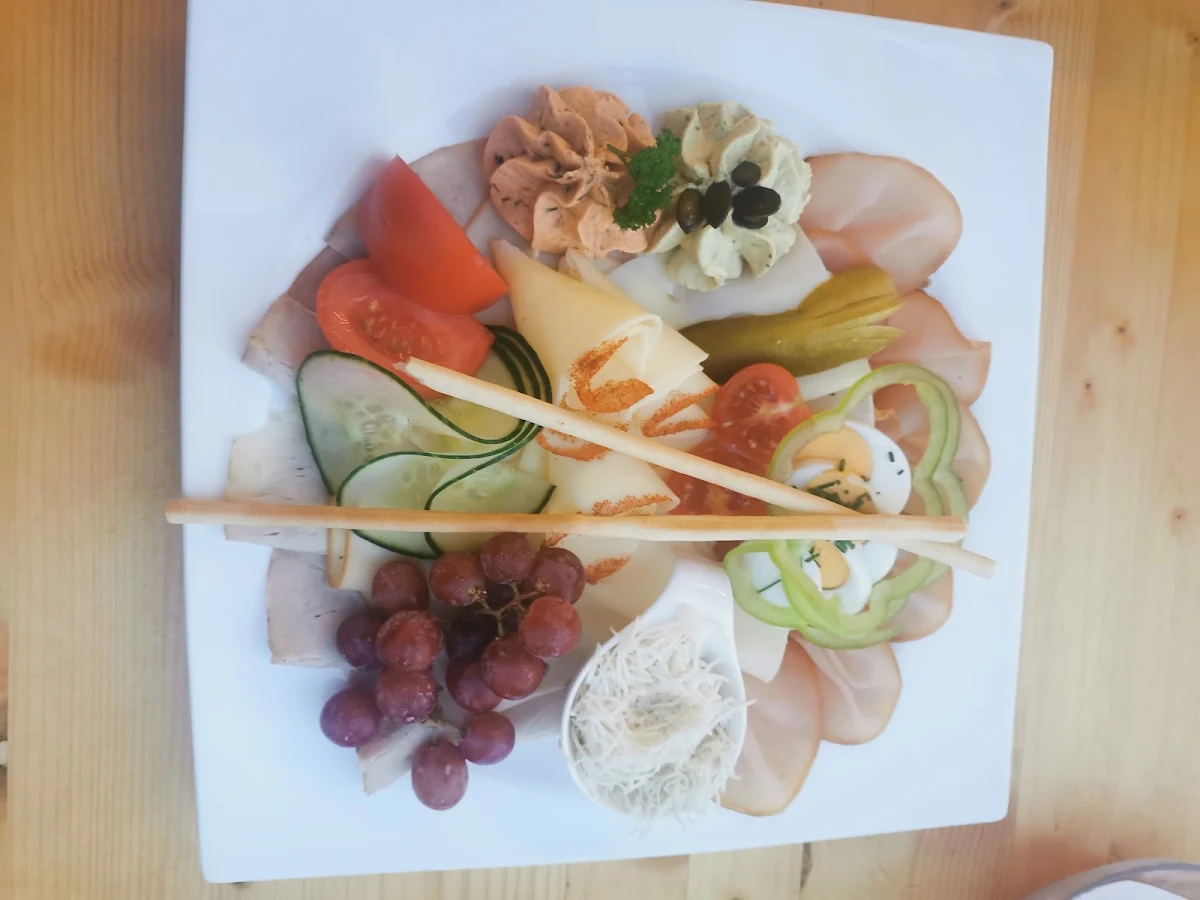 Mulbratl Und Käse