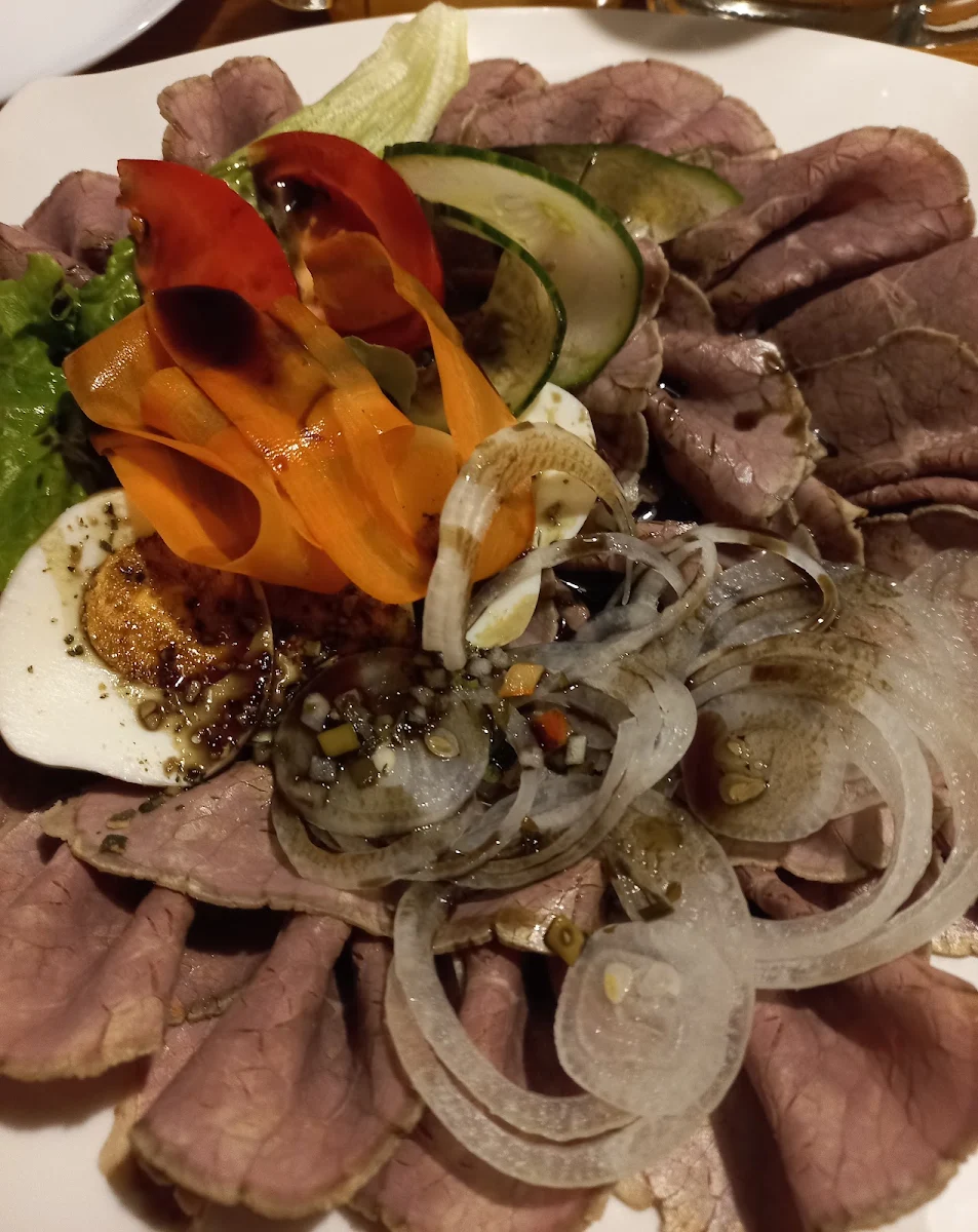 Saures Rindfleisch