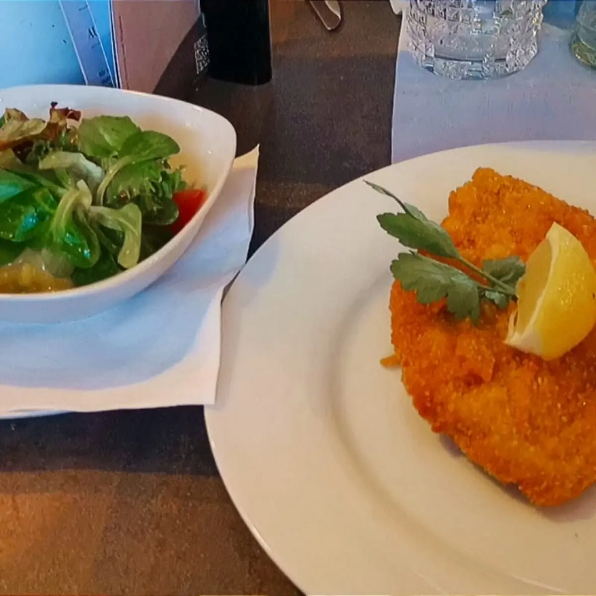 Wiener Schnitzel Mit Salat