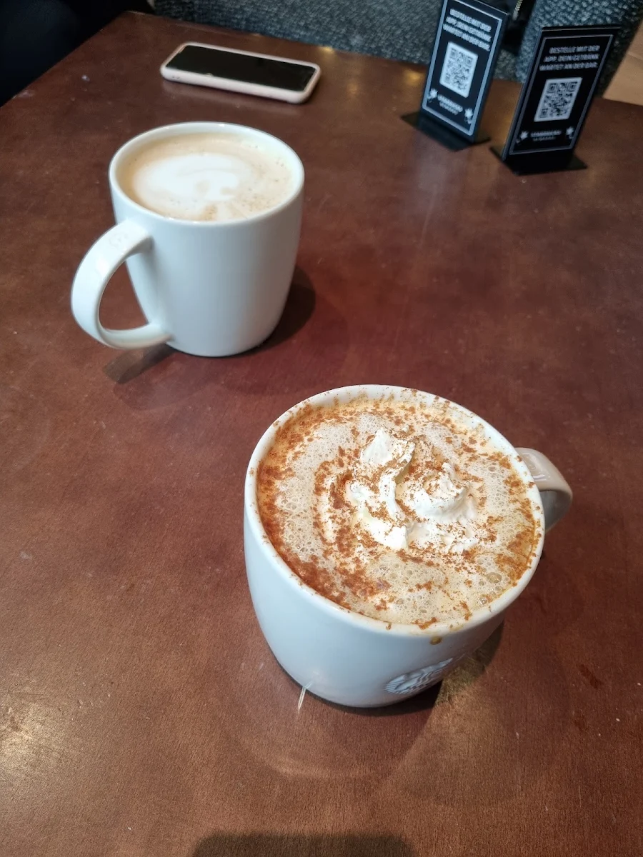 Pumpkinspicelatte Mit Schlagobers