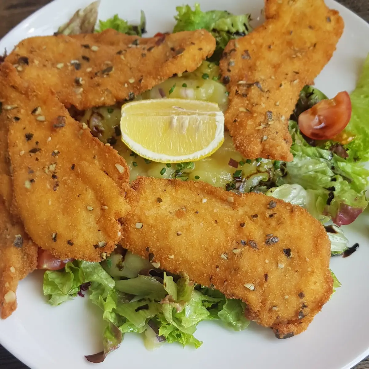 Steirischer Backhendlsalat
