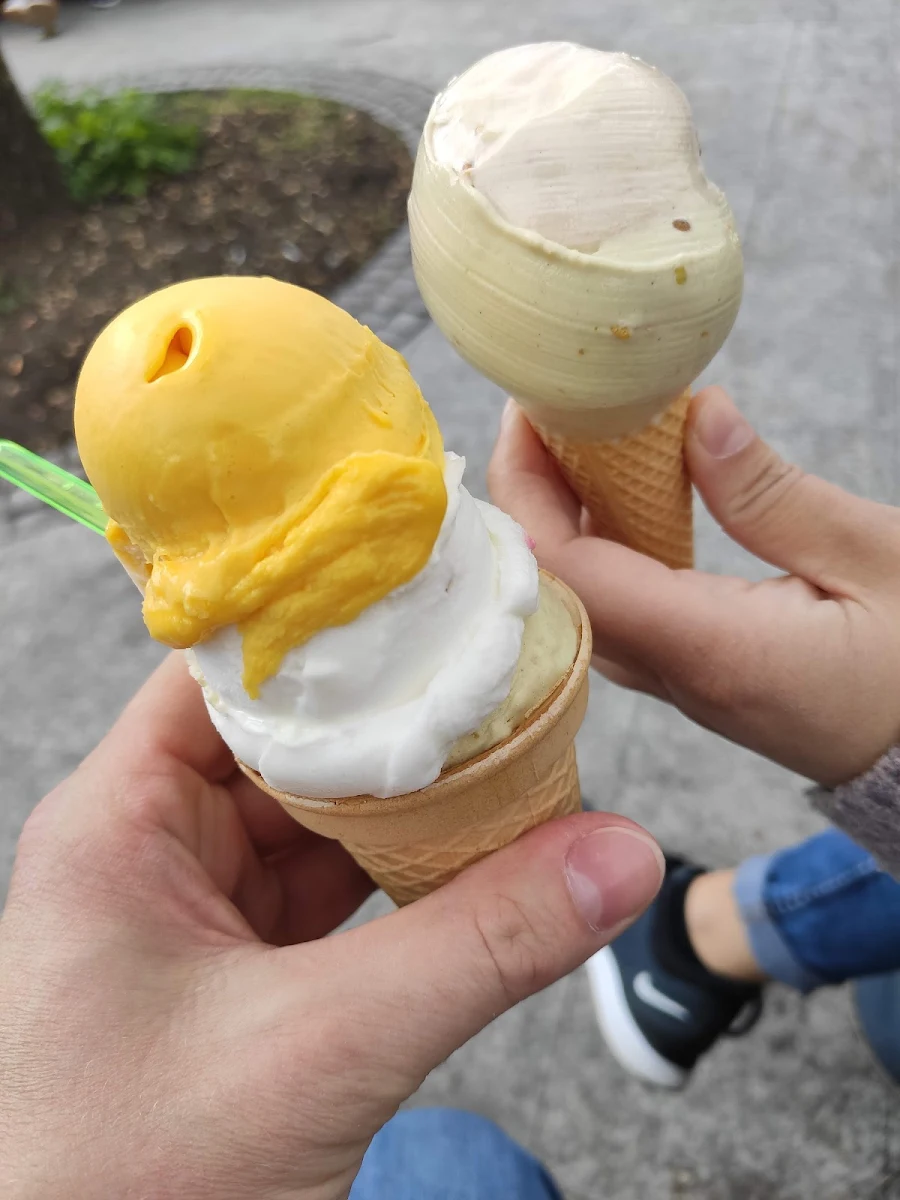 Mango Und Mandel Eis