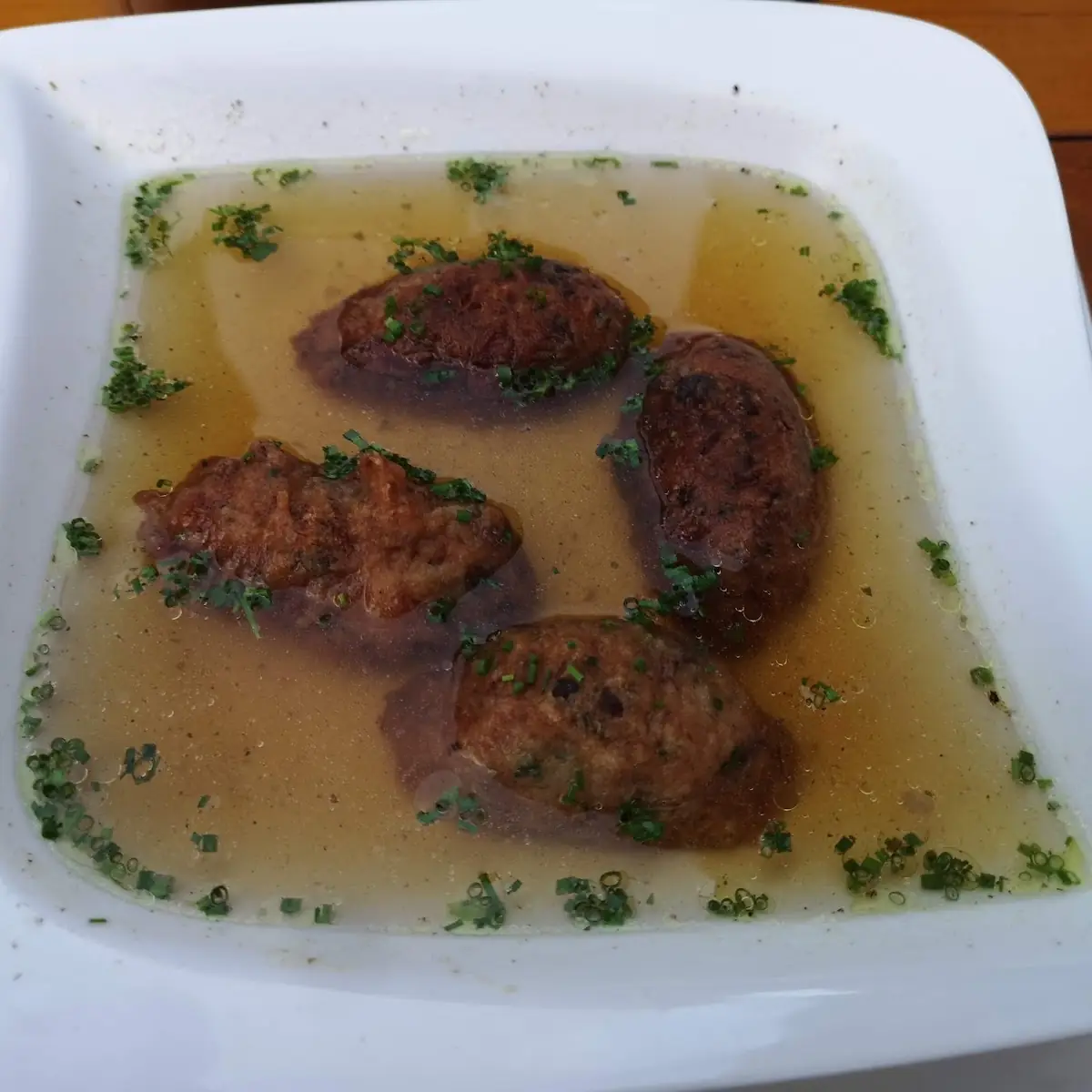 Hirschnockerlsuppe