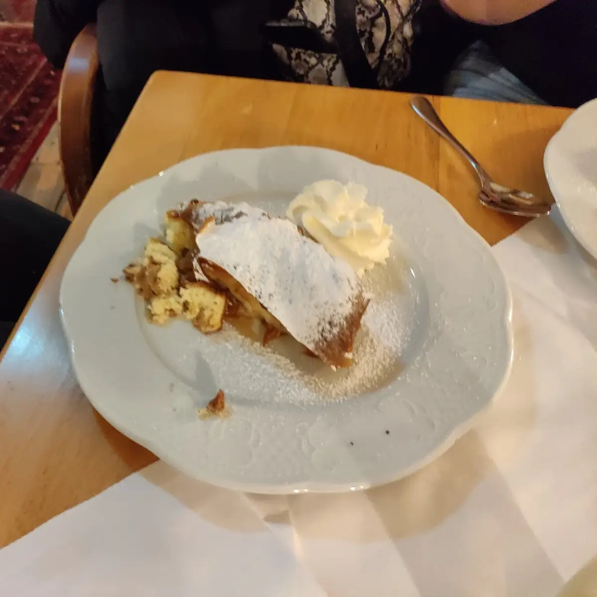 Apfelstrudel