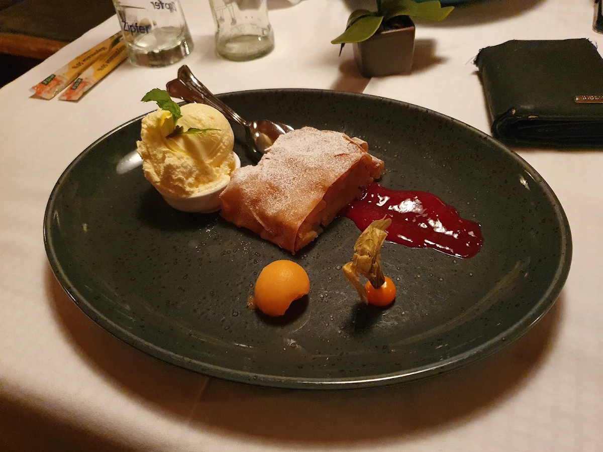 Apfelstrudel Auf Vanille Eis
